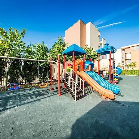 Sunny Family 302, Сонячний Берег